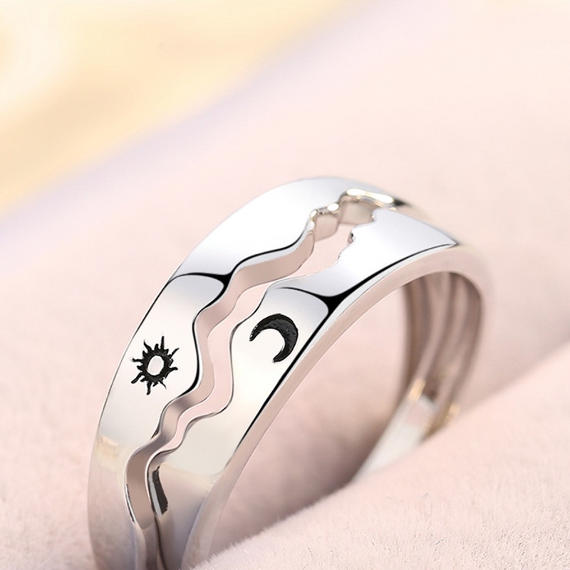 [Fashion Vintage Simple Sun Moon Adjustable Open Couple Rings] [ Elegant Ladies Smooth Fine Thin Finger Ring] [Cincin Geometris] [Lovely Jewelry Gifts For Girl Friends]