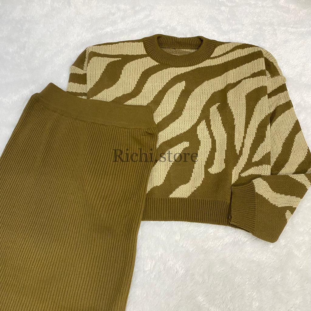 ONE SET RAJUT ROK ZEBRA