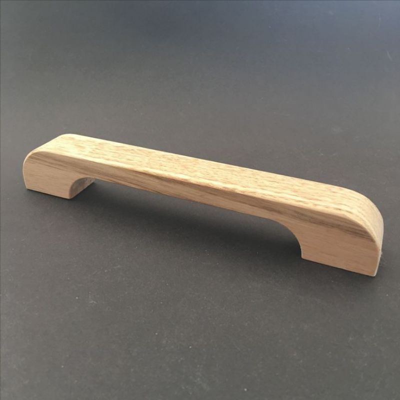 tarikan pintu dari kayu