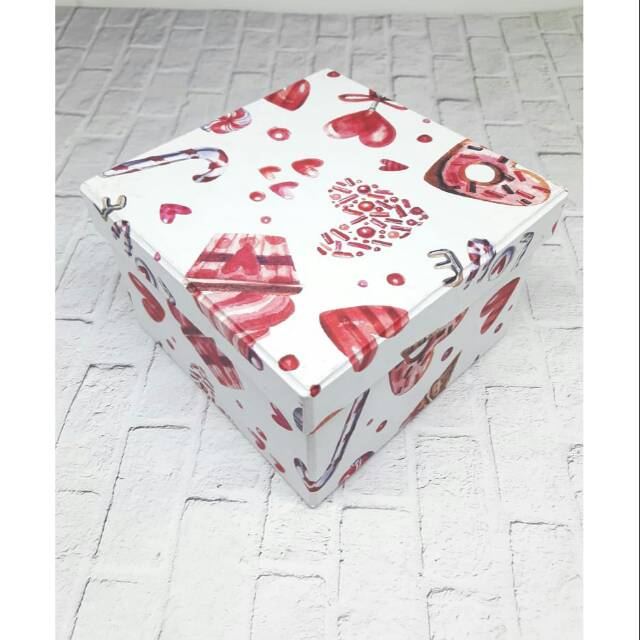 

Kotak Kado Valentine C