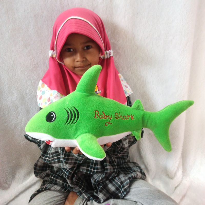 Boneka ikan hiu baby shark S murah