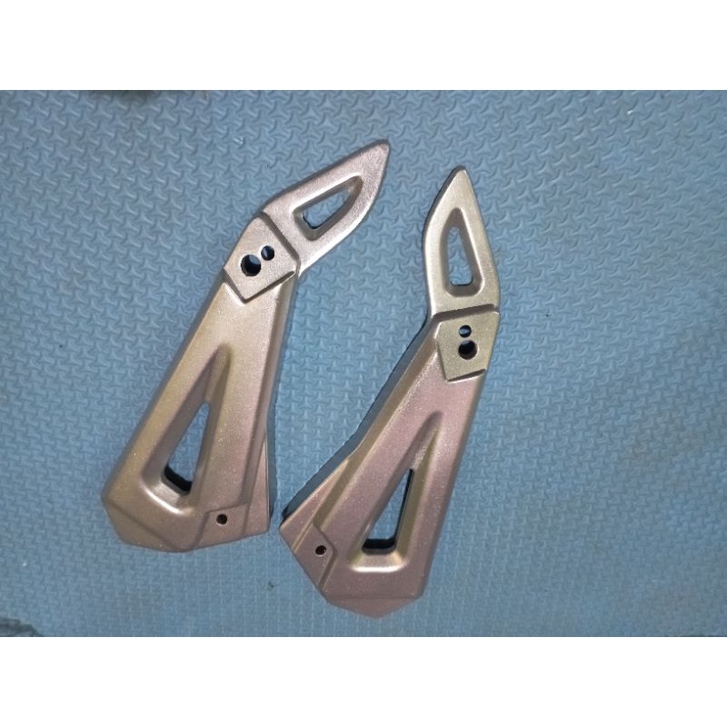 FOOT STEEP BELAKANG SUJUKI THUNDER OLD THUNDER 125 ORI