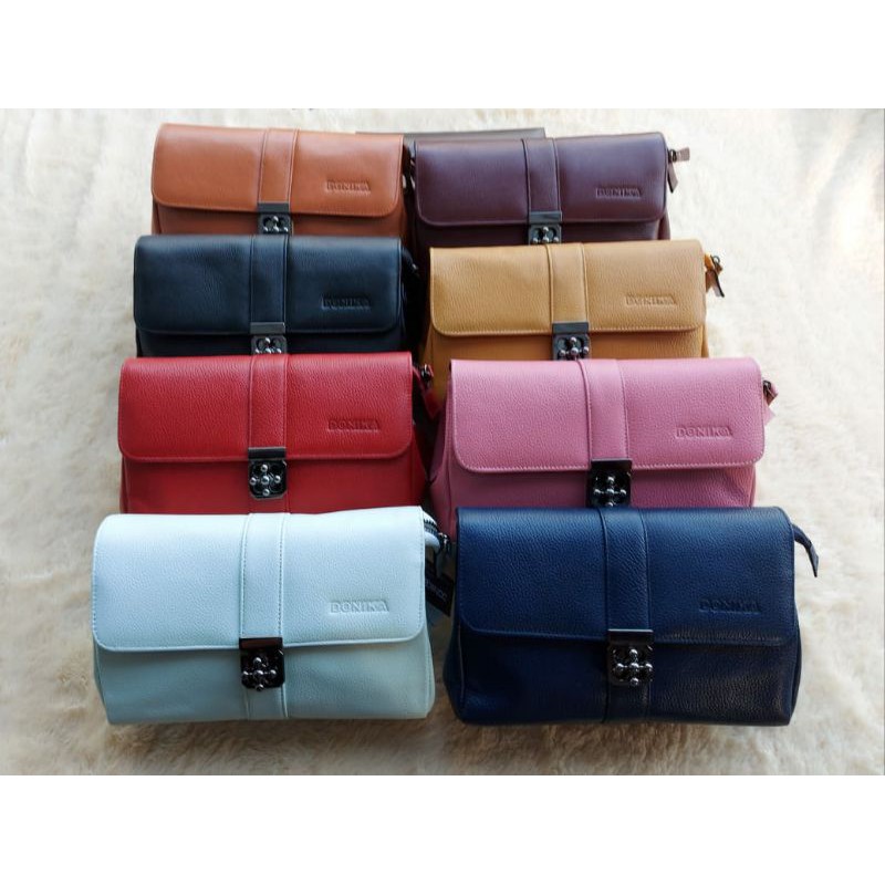 Tas Selempang Kulit Wanita