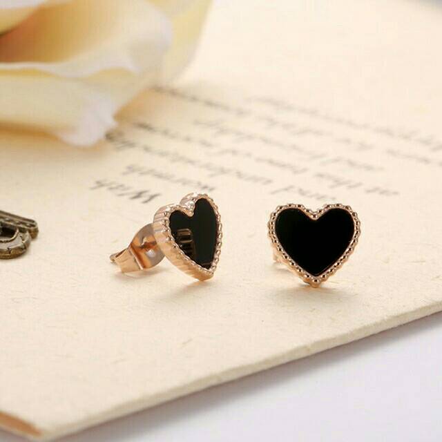 GG Anting Tusuk Hati Titanium#AT-140