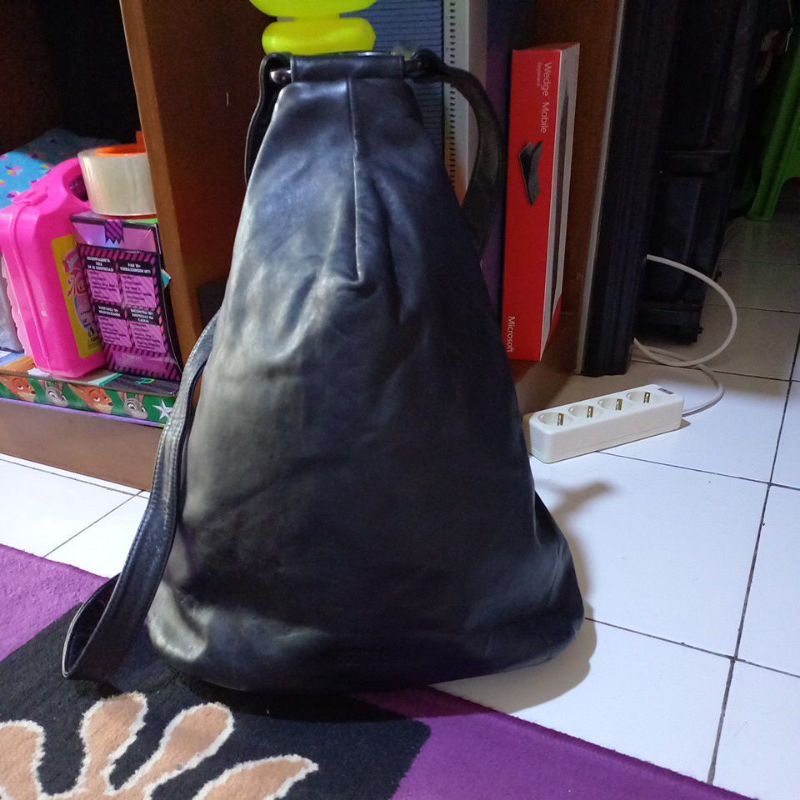 tas second ransel kulit.