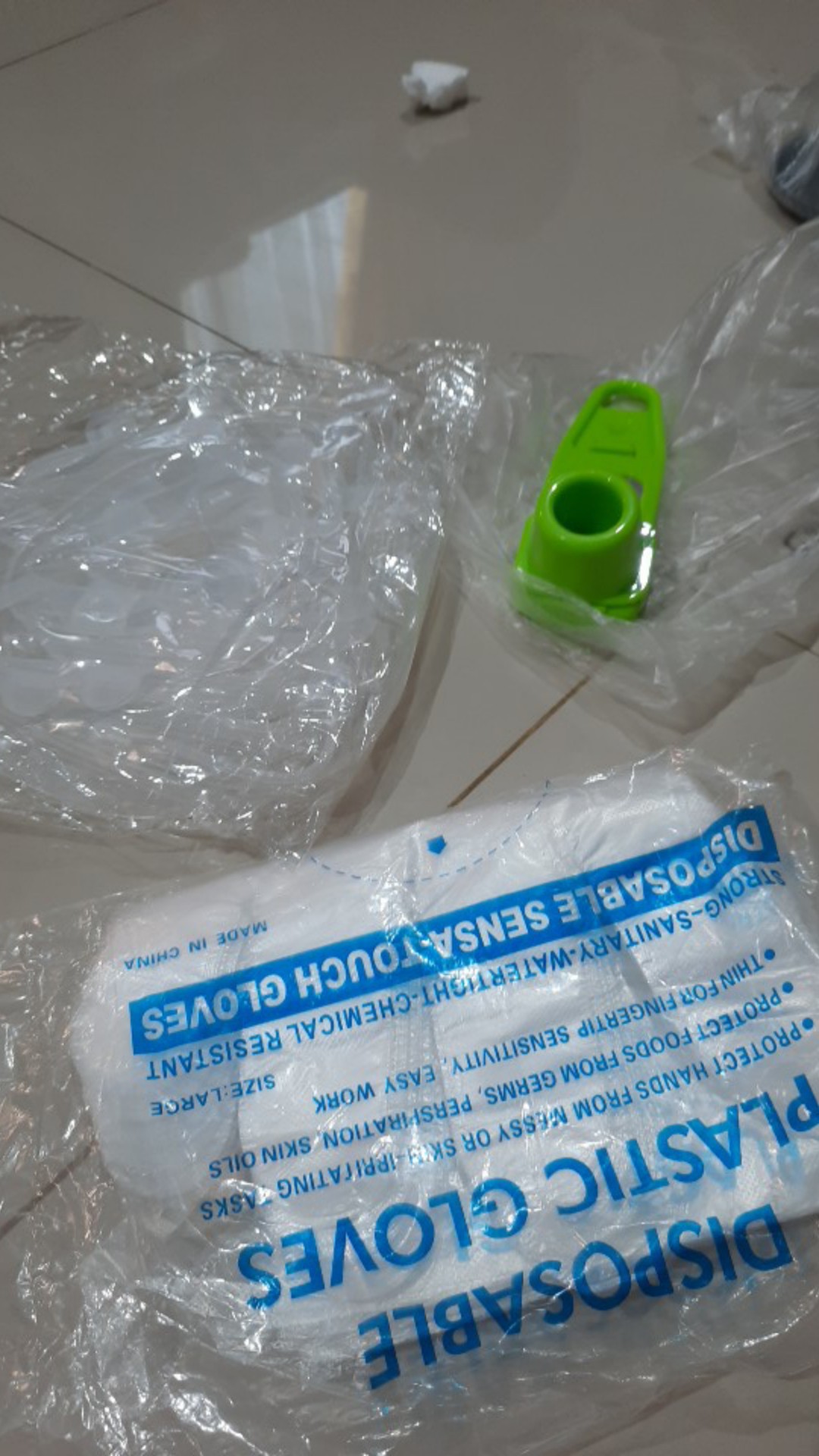 6pcs / Set Penutup Mangkuk / Wadah Makanan Dengan Bahan Silikon Elastis Variasi 3 Warna