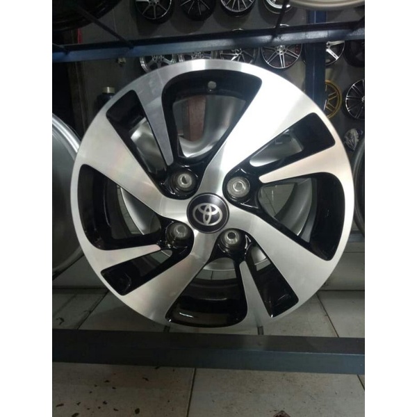 Velg 15 Toyota Avanza Veloz
