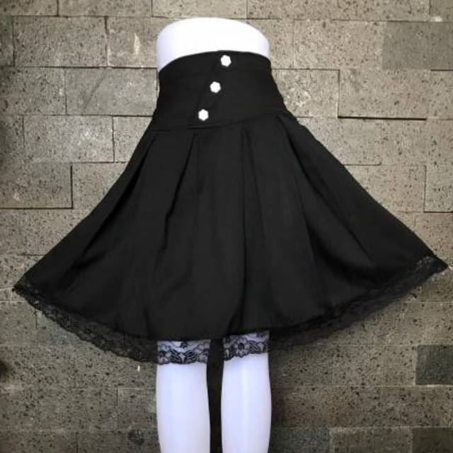 REALPIC. Rok pendek high waist hitam renda kancing flare skirt lace button high waist jablay