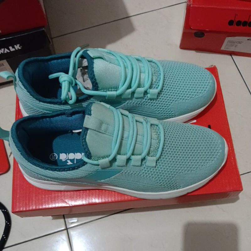 Sepatu Diadora CORSICA (W) DIAX21F0503U