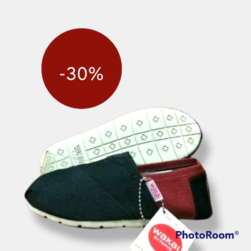 slip on wakai anak hitam marun