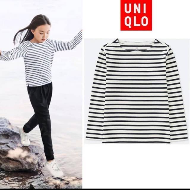 Kaos Uniqlo Putih hitam