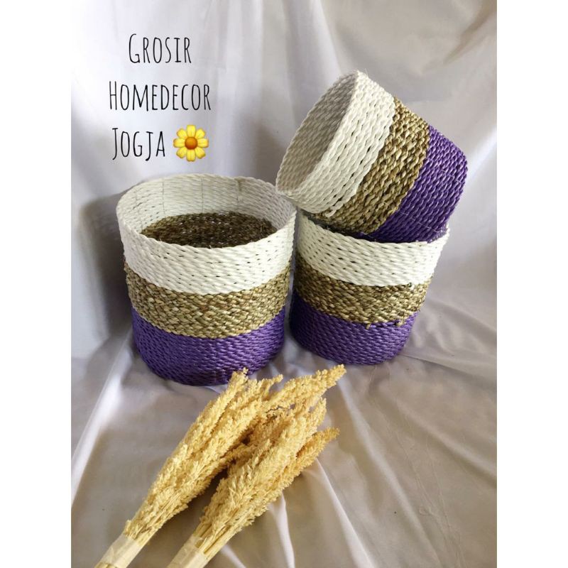 Keranjang Anyaman Seagrass / Pot Tanaman / Cover Pot Mendong Cantik Warna Ungu / Satu Set Isi 3