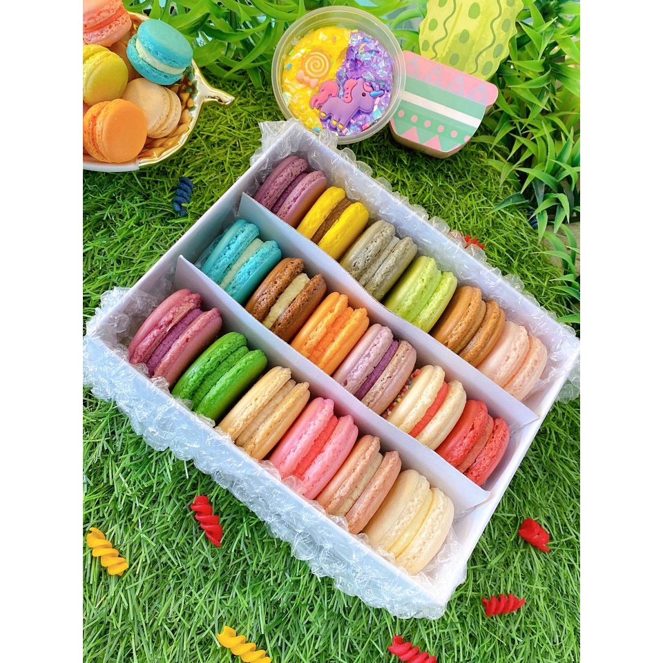 

Macaron Req isi 18