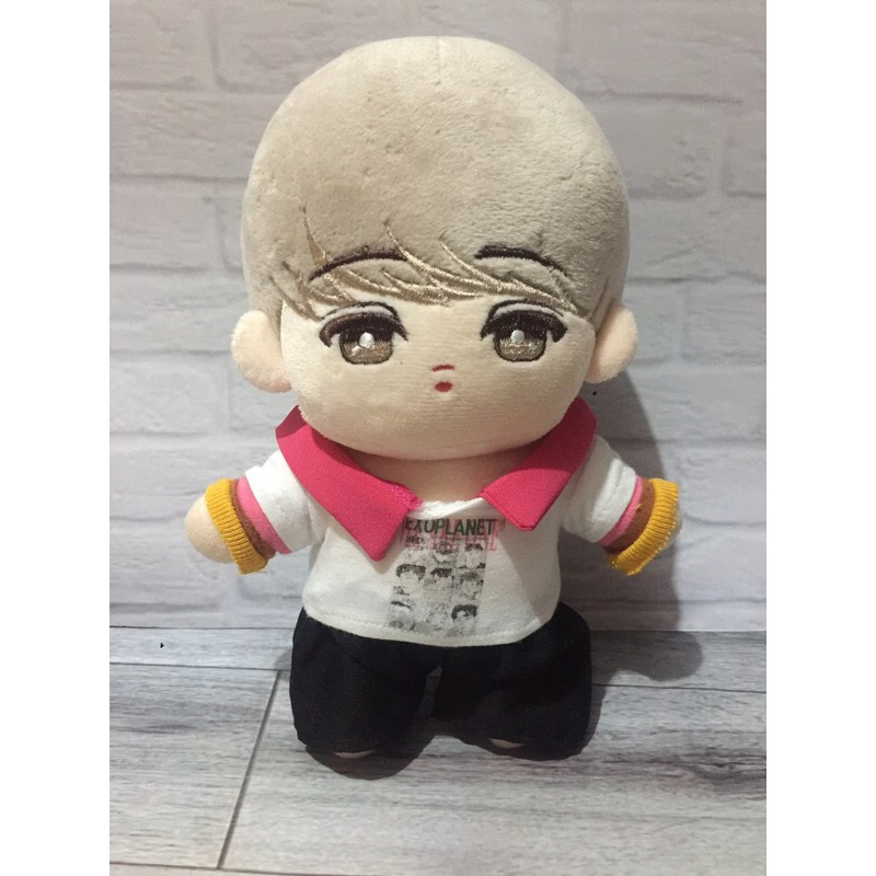 [READY] EXO DOLL KAI BARISTA OFFICIAL FANSITE