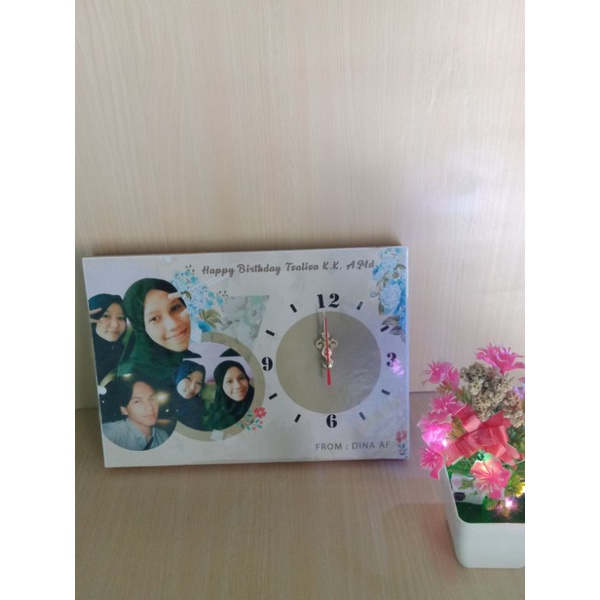 JAM DINDING CUSTOM UNIK KADO WEDDING ULANG TAHUN WISUDA GRADUATION KADO VALENTIN CETAK FOTO PRIBADI