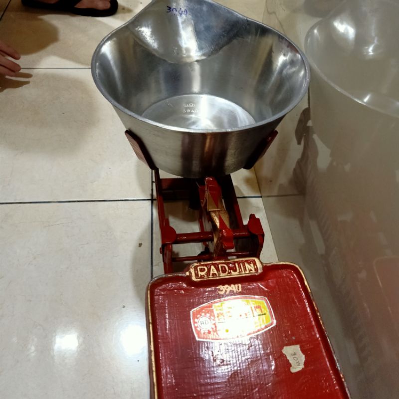Timbangan Duduk Bebek / Timbangan Dacin 10kg merk Radjin