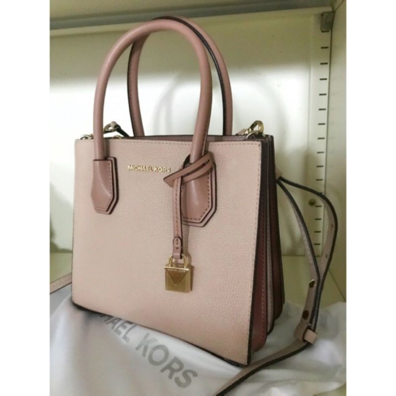 Preloved ORIGINAL Michael Kors Mercer Accordion