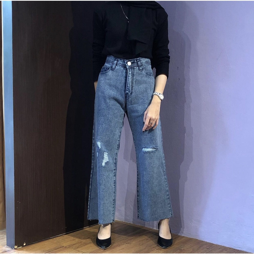 (FREEBELT) - Lally Cullote Jeans Snow / Celana Jeans Kulot Unfinished Wanita