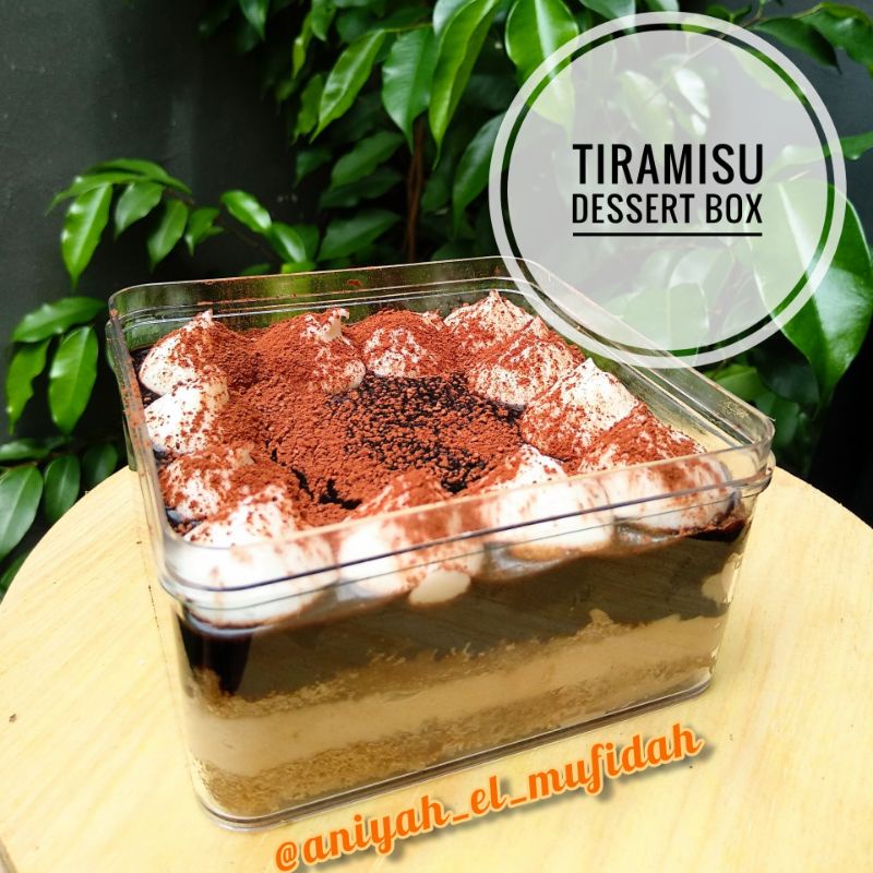 

Tiramisu Dessert Box