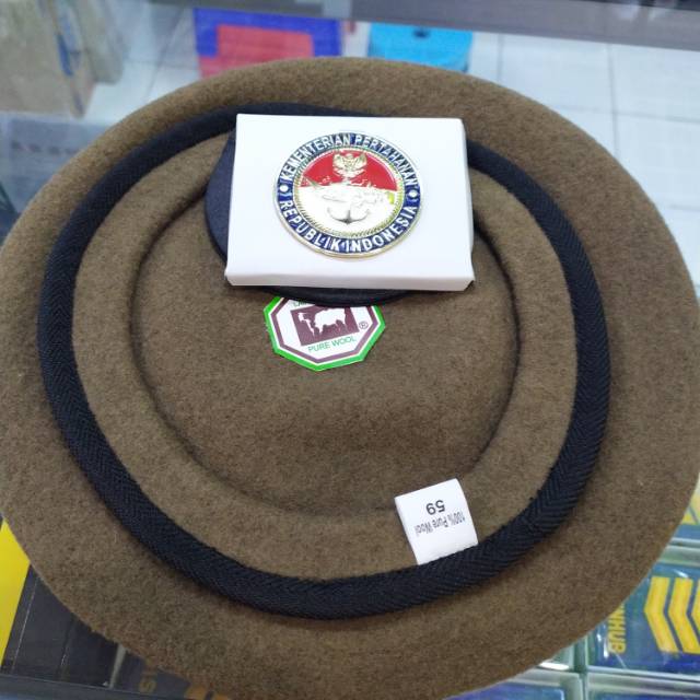 Baret kemhan plus emblem