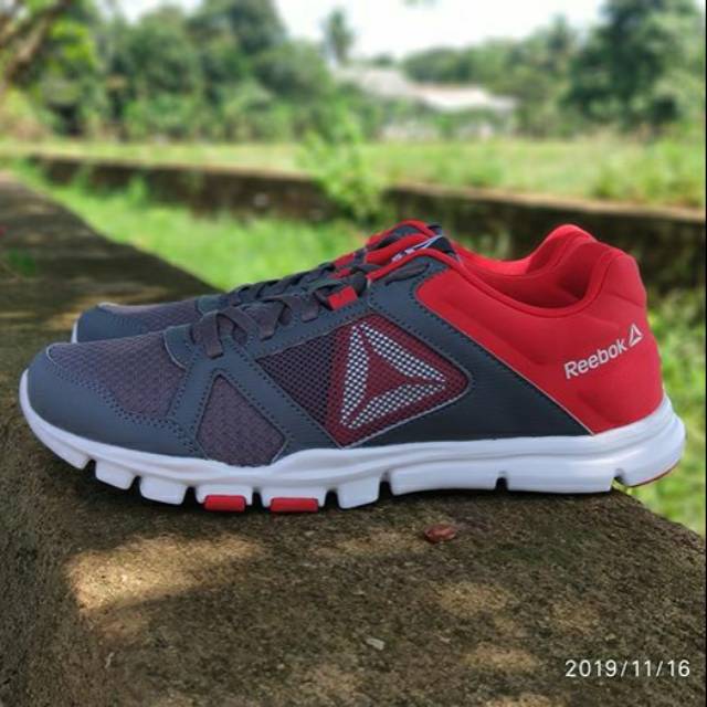 reebok yourflex train 10 mt price