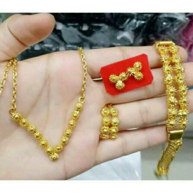 Set Matahari Replika emas 24k koleksi NBC.medan ,awet,  bisa disepuh ulang,kalung,gelang,cincin,anting