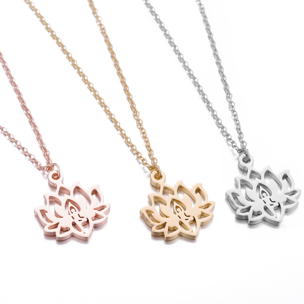 Kalung Rantai Dengan Liontin lotus Tengkorak Bahan stainless steel Gaya Eropa Amerika Untuk Wanita