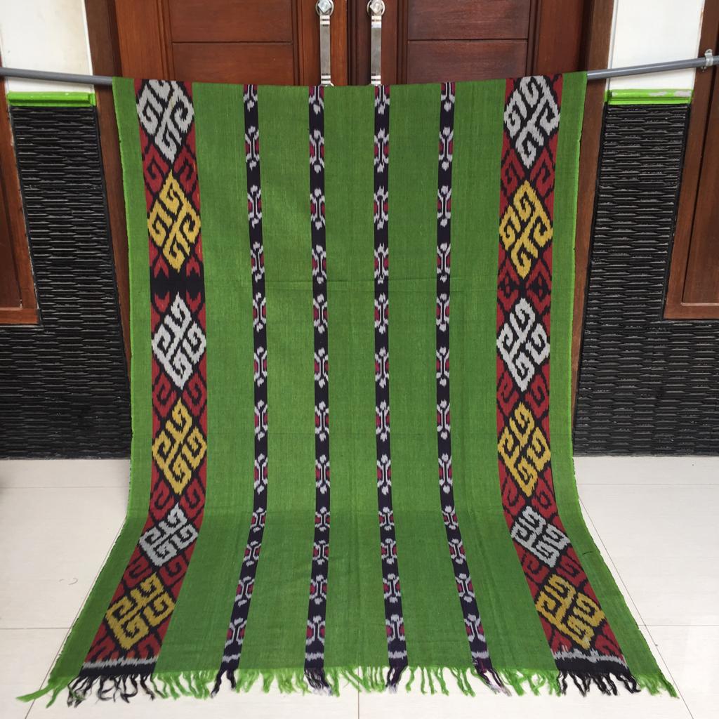 Kain Tenun Troso Blanket Ikat Hijau Halus