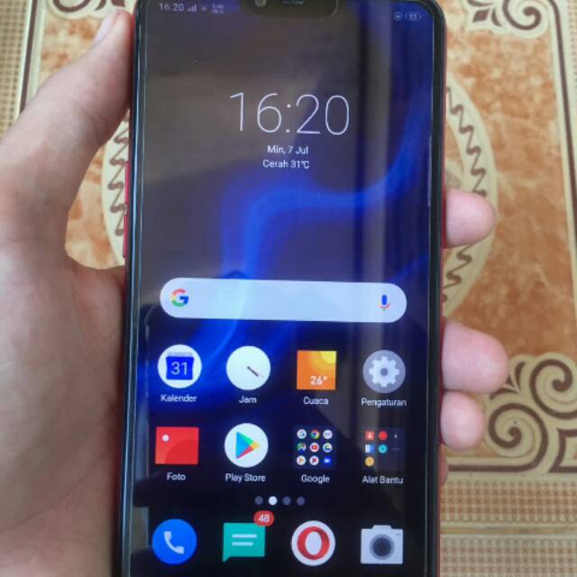 (second) realme 2 3/32 snapdragon 450 batre 4230 mulus no minus hp + charger