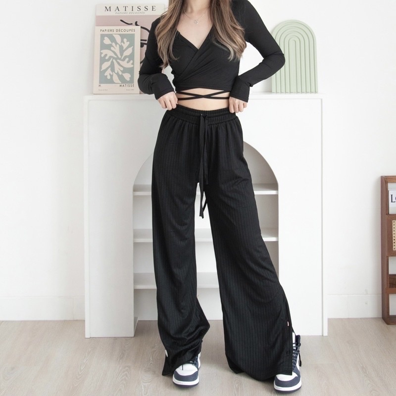 laura knit pants