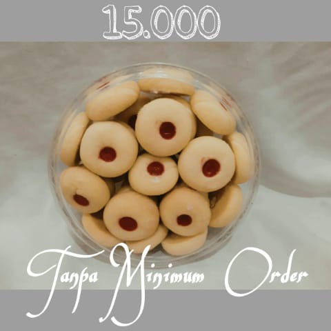 

SNACK MAKANAN RINGAN COOKIES KUEKERING KUKER KUE LEBARAN ORI STRAUBERRY NASTAR KEJU KASTENGEL