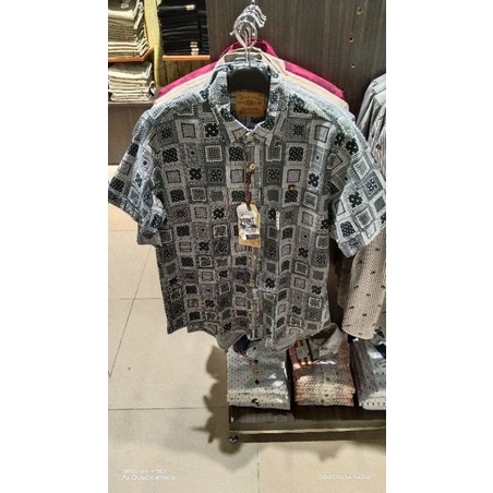 EMBA CLASSIC KEMEJA PRIA LENGAN PENDEK ORI