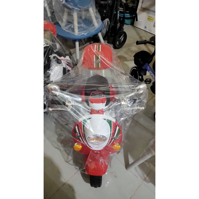 Exotic Toys EMT-2201 Brecht Mainan Motor Aki Anak Scoopy (Tersedia varian warna)