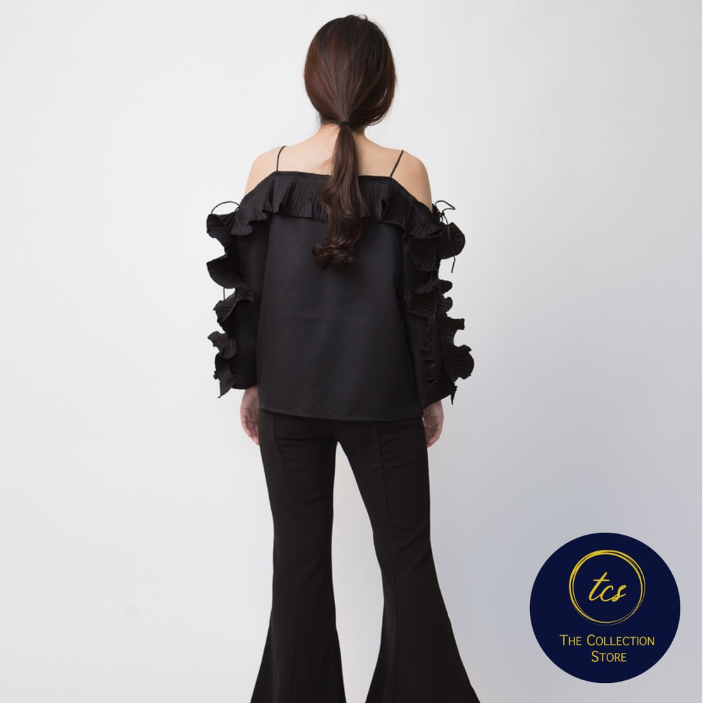 Ruffle Blouse Hitam dengan detail Tali