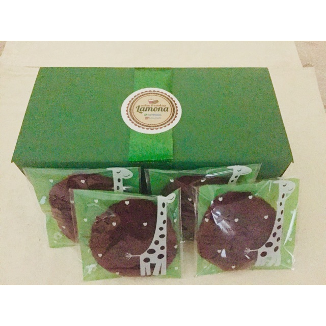

Red Velvet Soft Cookies 12 pcs