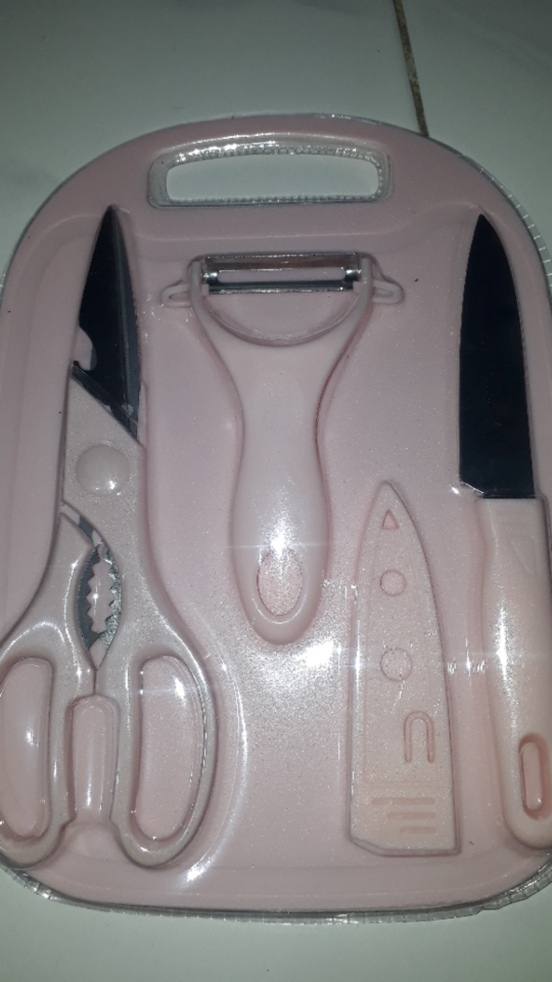 Talenan Set 4set Gunting , Pisau , Pisau Kupas