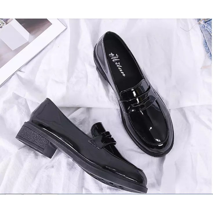 SEPATU DOCMART LOEFERS GLOSY KASUAL / SEPATU WANITA KERJA STYLE RS 011