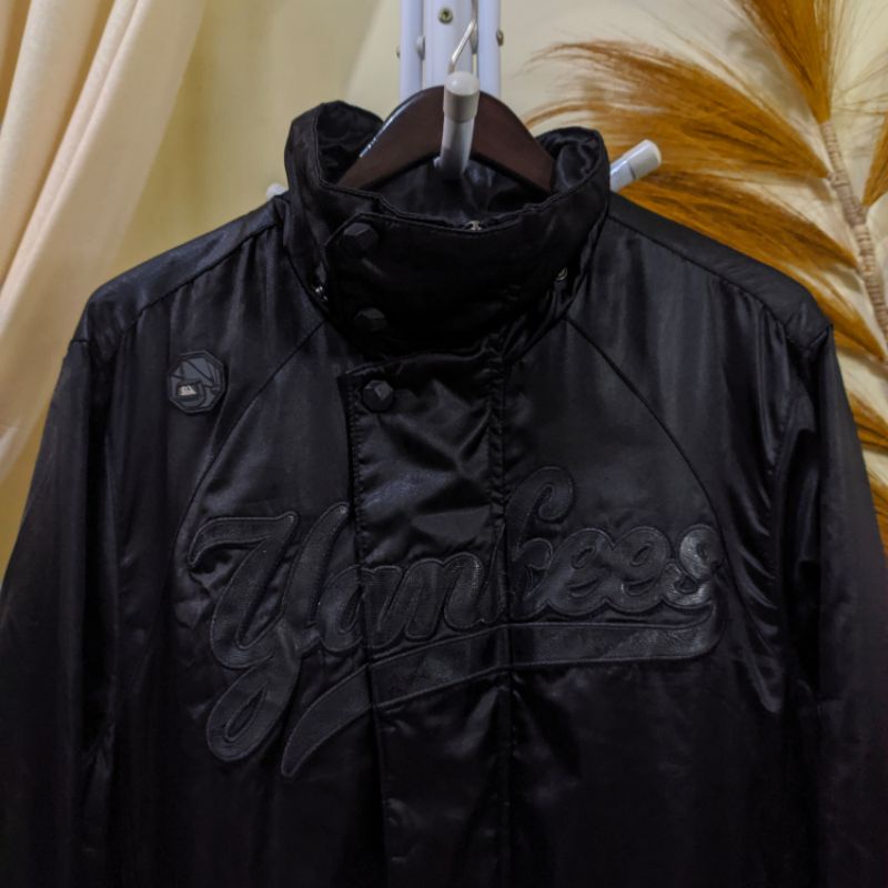 Jaket Parka MLB Yankees Hitam XL Second Preloved Bekas
