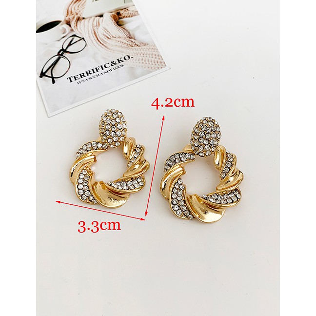 LRC Anting Tusuk Fashion Twist Alloy Stud Earrings With Diamonds D67390