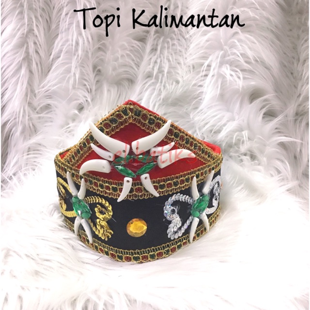 Topi Adat Kalimantan