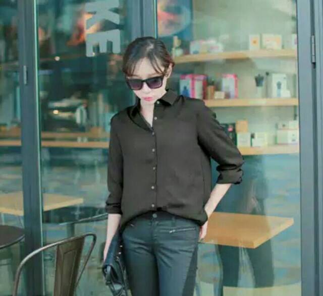 BASIC LONG SLEEVE TWISCONE BLOUSE