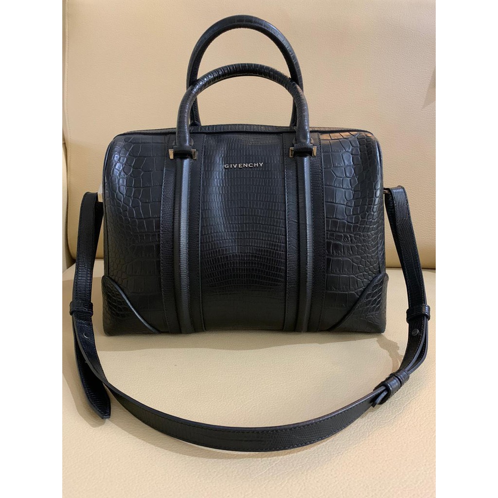 Givenchy Lucrezia Embossed Medium Bag 100% Calf (PRELOVED)
