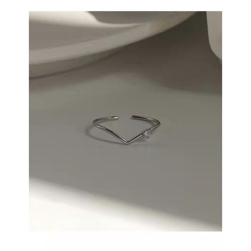 Cincin Bentuk V Hias Berlian Warna Permen Gaya Korea Untuk Wanita