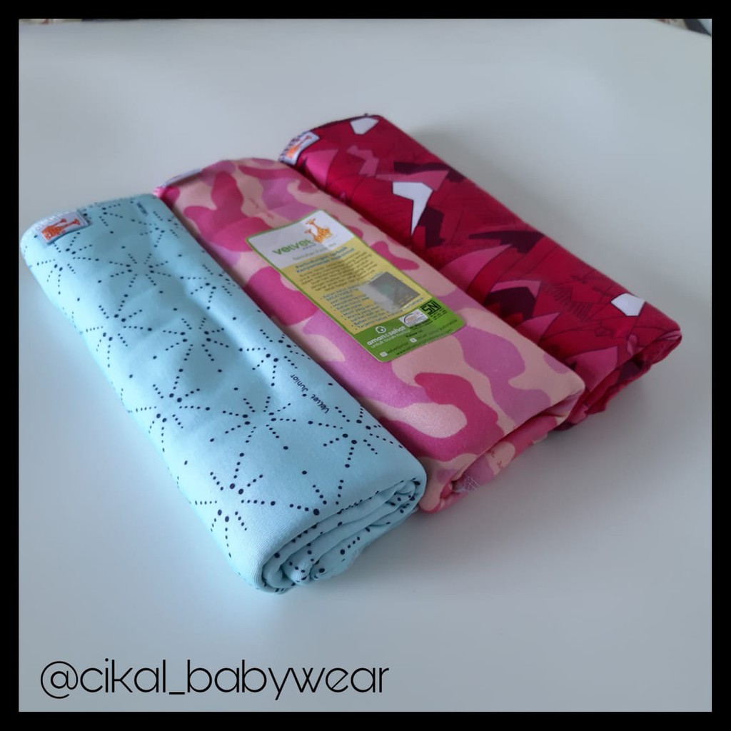 velvet junior kain bedong bayi motif girl army / bedong bayi / nyaman dan lembut untuk si kecil