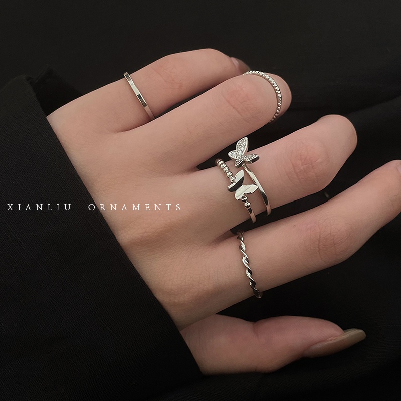 AY(CN) 4pcs / Set Cincin Desain Kupu-Kupu Aksen Kristal Warna Silver Gaya Korea Untuk Wanita