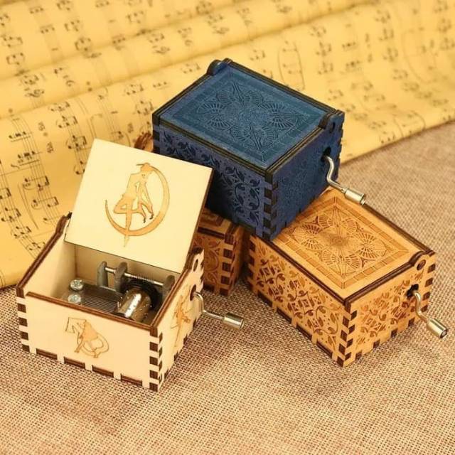 KOTAK MUSIK KLASIK KADO ULTAH /  Music Box Sesuai Gambar Hadiah Ulang Tahun Untuk Anak Anak