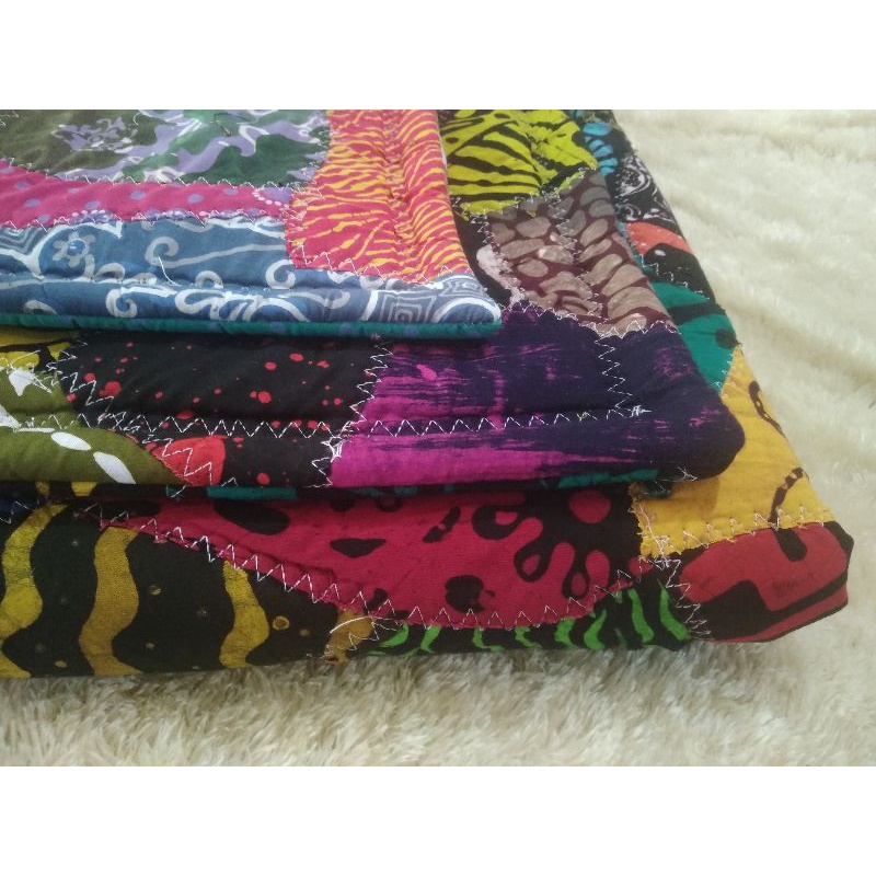 Sarung Bantal Sofa Perca Batik