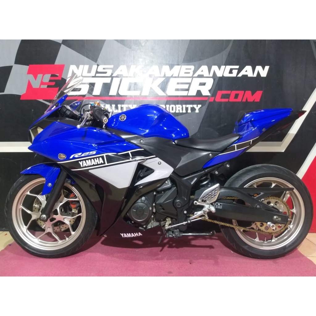 Stiker R25 GRAFIS BIRU PUTIH