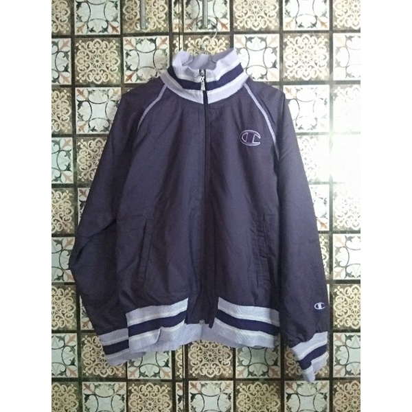 (Preloved) Jaket Champion Ungu Size M