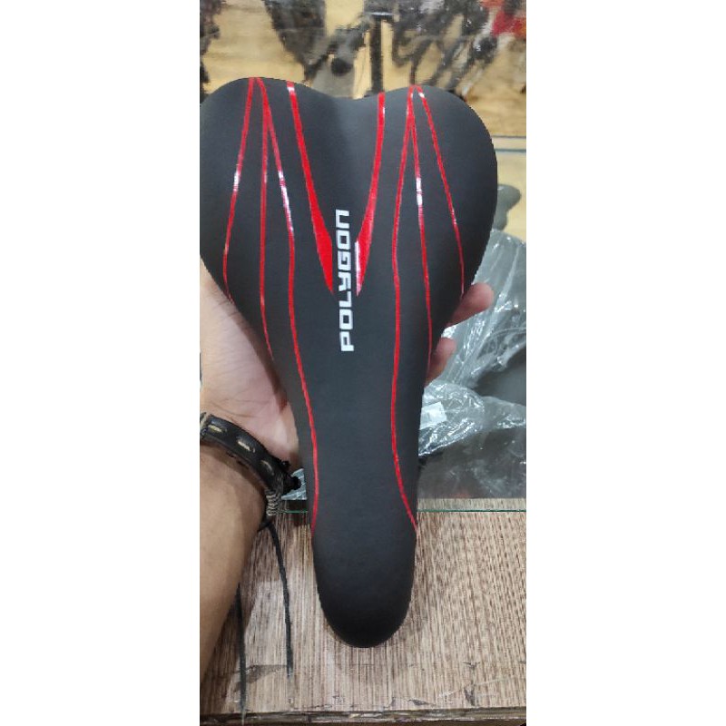 sadel POLYGON black-red